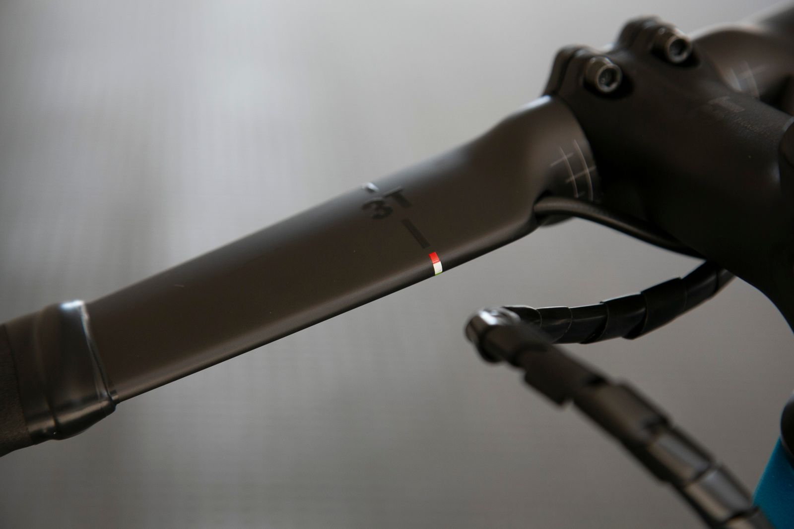 3T Exploro RACE | Rival 1X | Blue/Brown | Size 51 | Complete Bicycle - Image 4